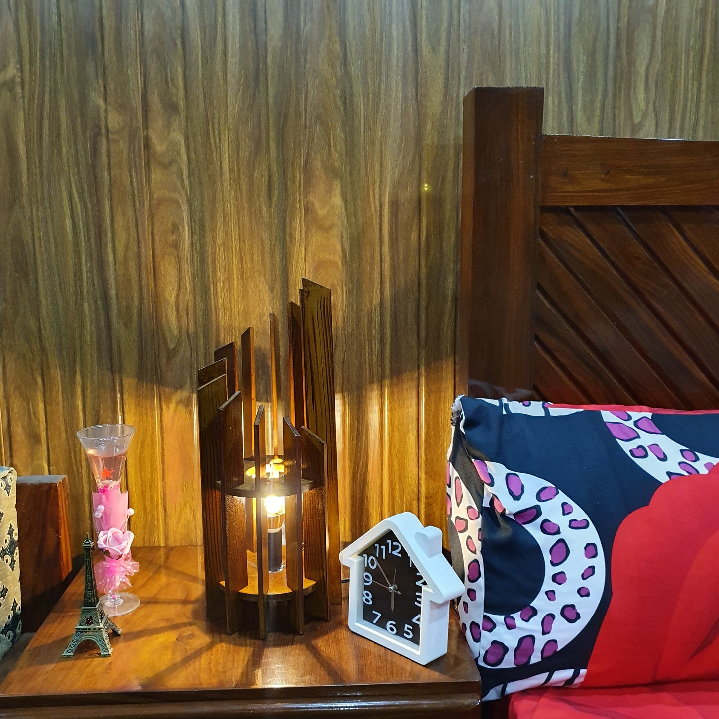Wooden Table Lamp (D-1 Brown)