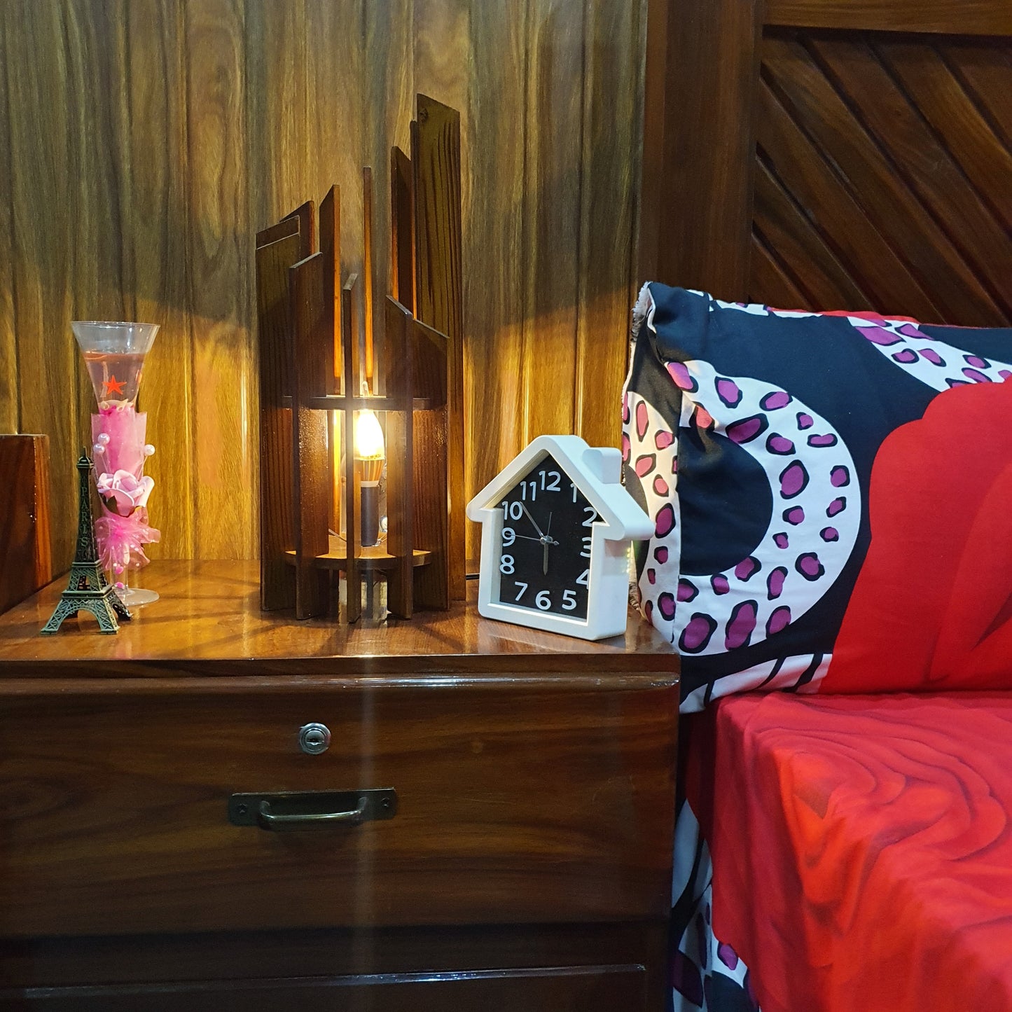Wooden Table Lamp (D-1 Brown)