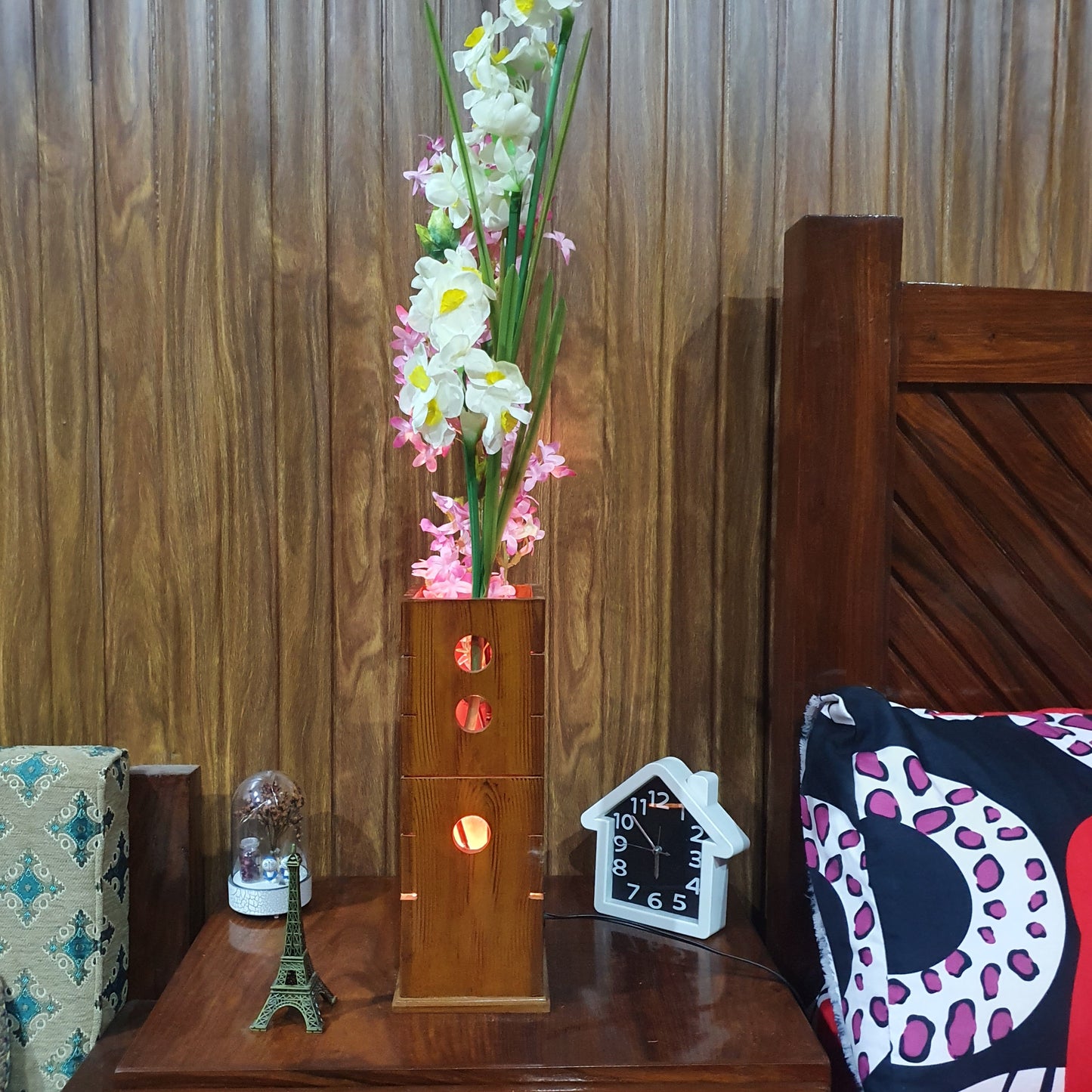 Wooden Table Lamp (D-4)