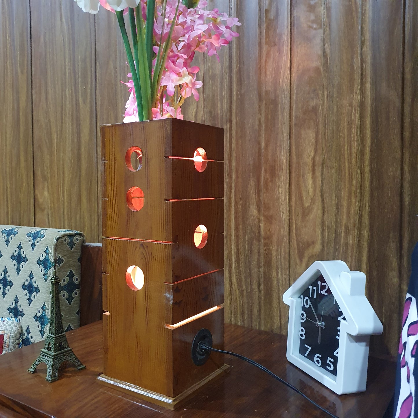 Wooden Table Lamp (D-4)