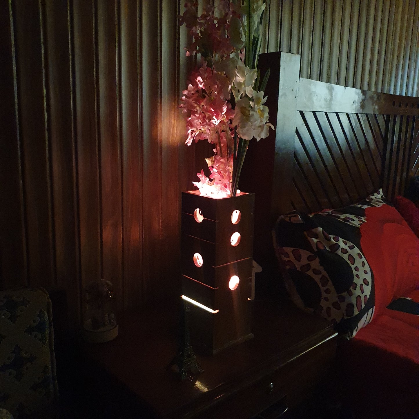 Wooden Table Lamp (D-4)