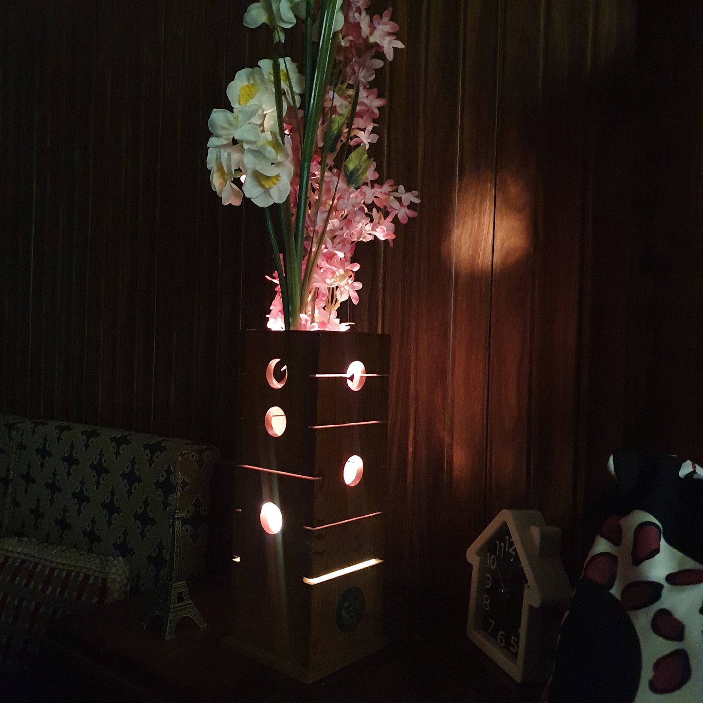 Wooden Table Lamp (D-4)