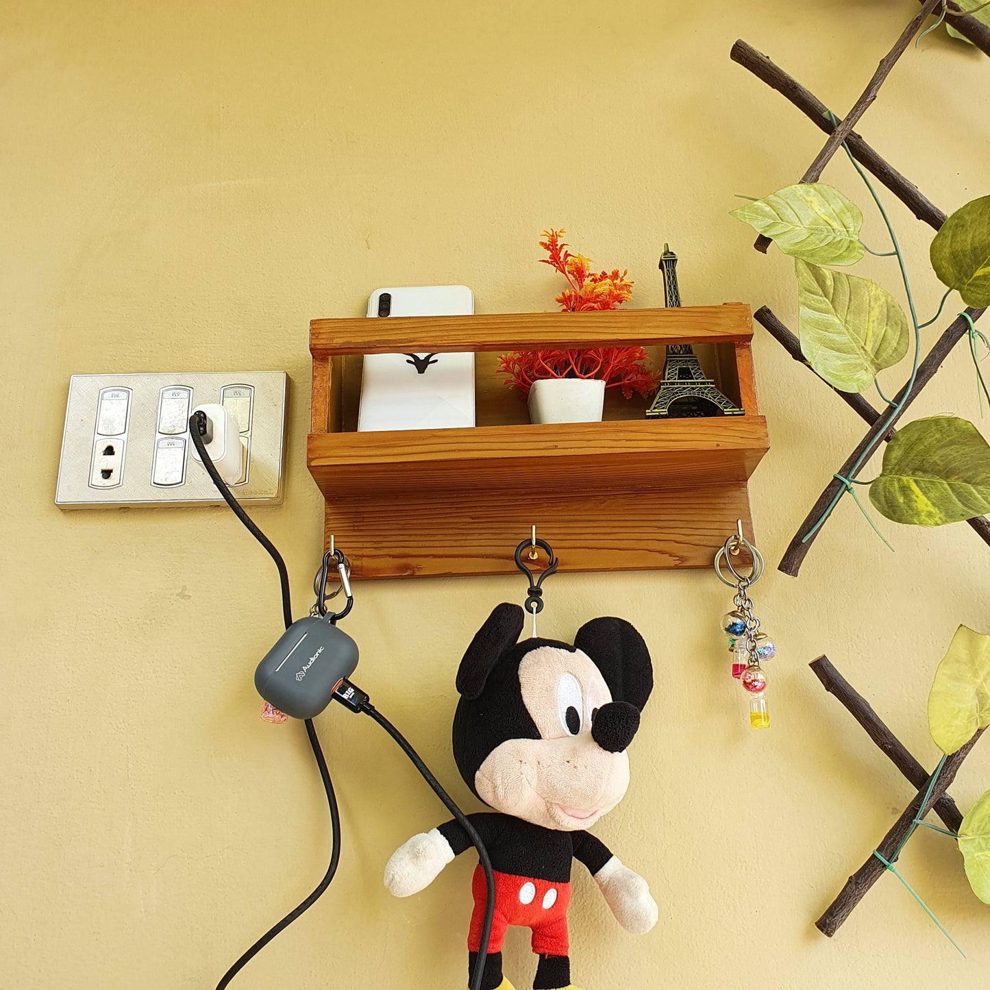 Wall Mount Wooden Mobile Holder (D-3)
