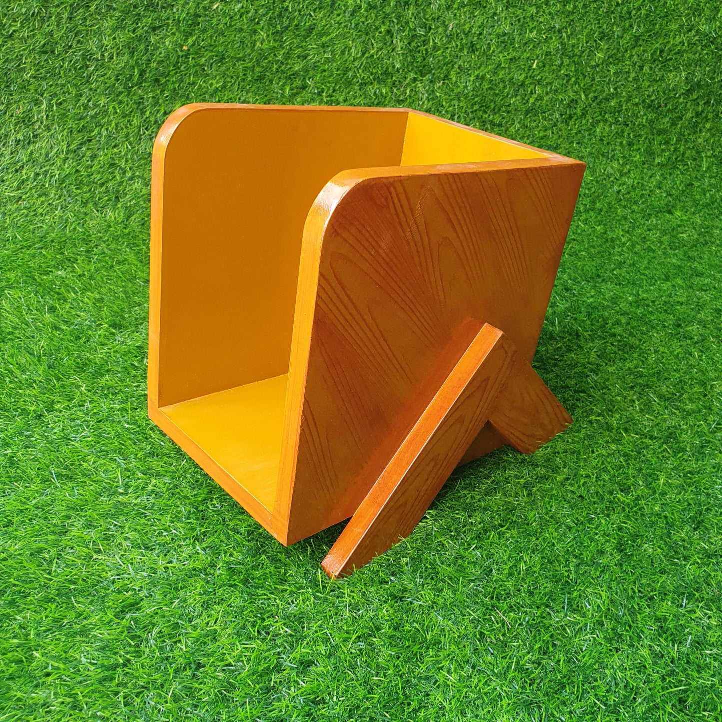 Tabletop Books Rack