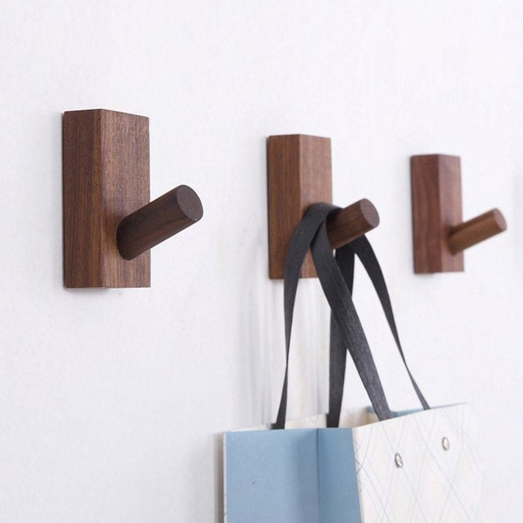 Wooden Hanging Hooks (4Pieces)